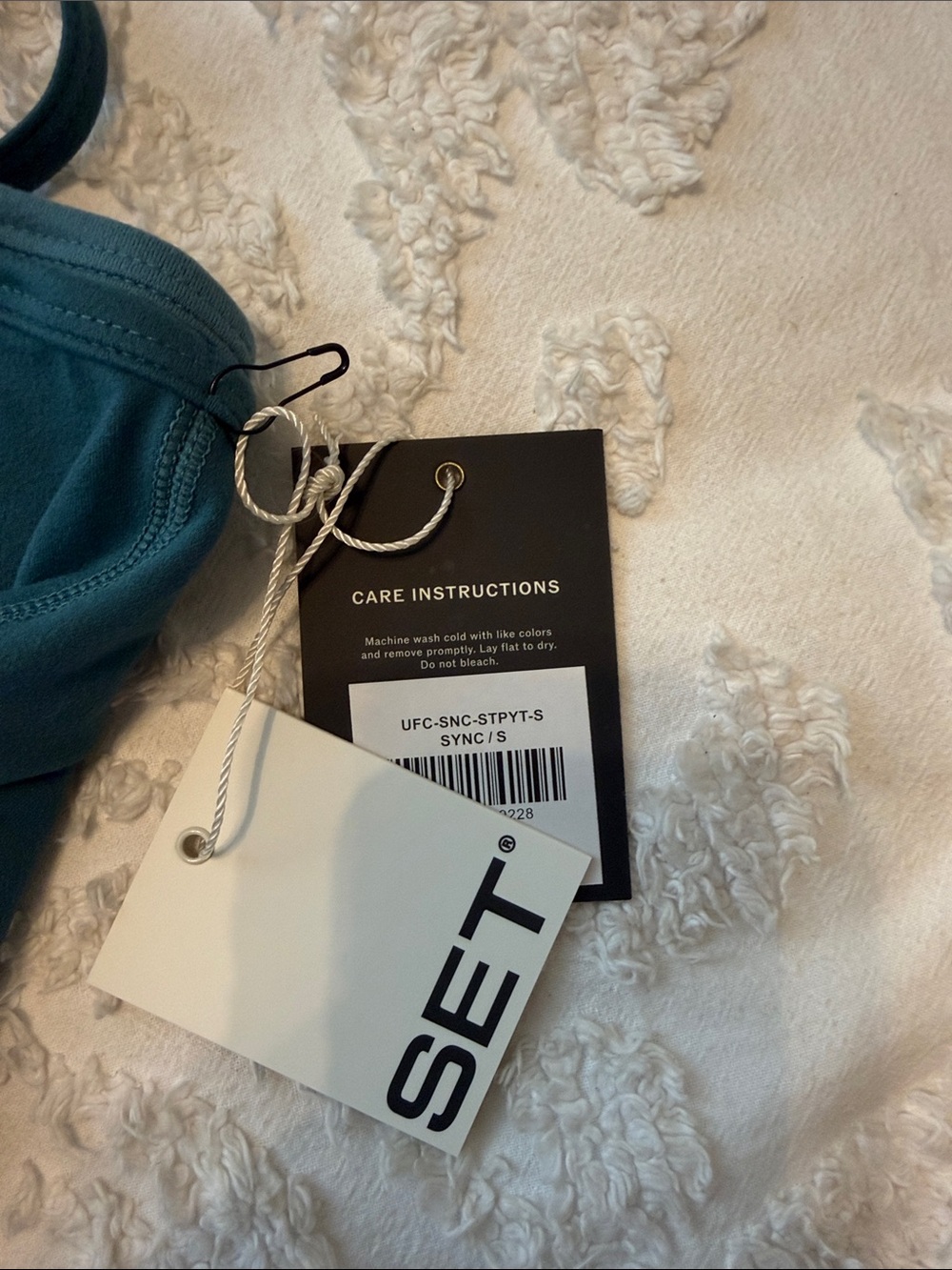 SET Active Tank + Leggings - Picture 3 of 7
